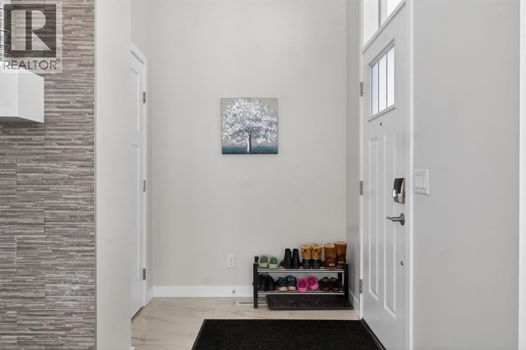 109 Legacy Glen Point Se, Calgary, Alberta  T2X 4T5 - Photo 2 - A2273337