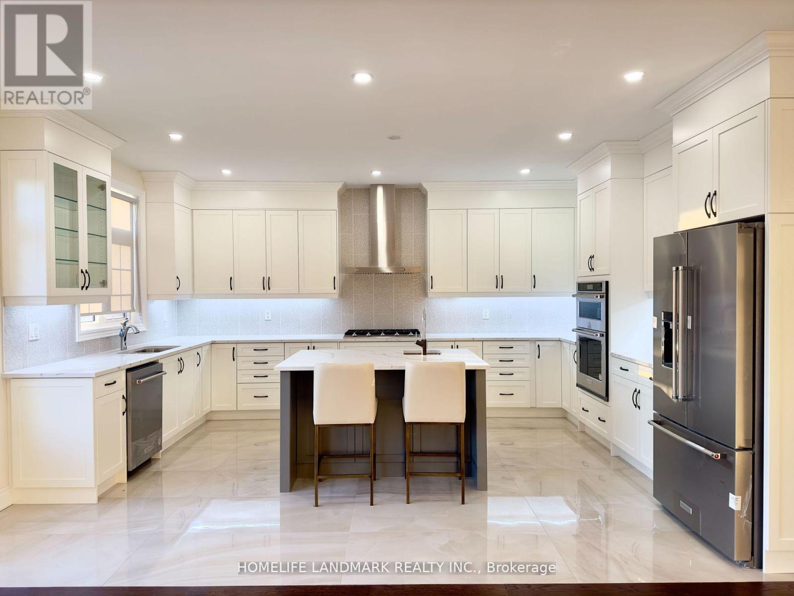 36 Upbound Court, East Gwillimbury, Ontario  L9N 0W5 - Photo 10 - N12654826