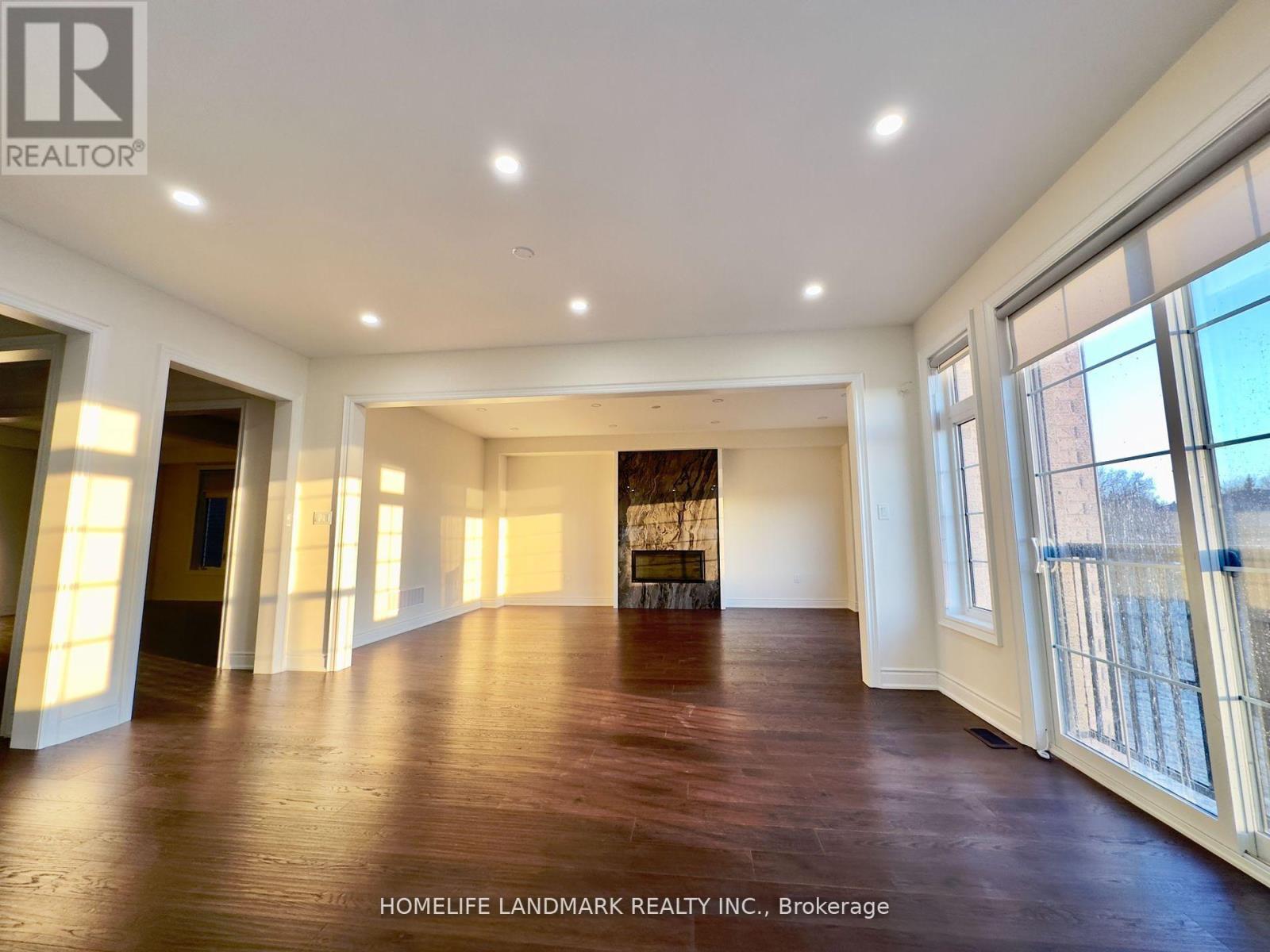 36 Upbound Court, East Gwillimbury, Ontario  L9N 0W5 - Photo 9 - N12654826