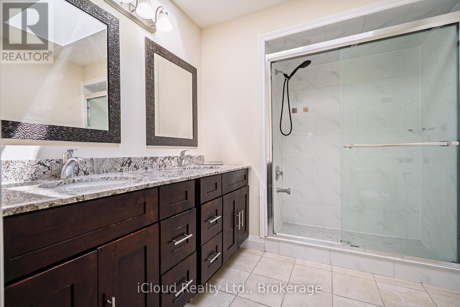 80 Venice Crescent W, Vaughan, Ontario  L4J 7T1 - Photo 25 - N12654840