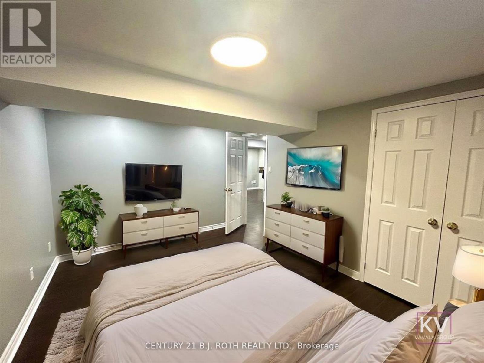 Lower - 140 Monique Crescent, Barrie, Ontario  L4M 6Y8 - Photo 10 - S12654832