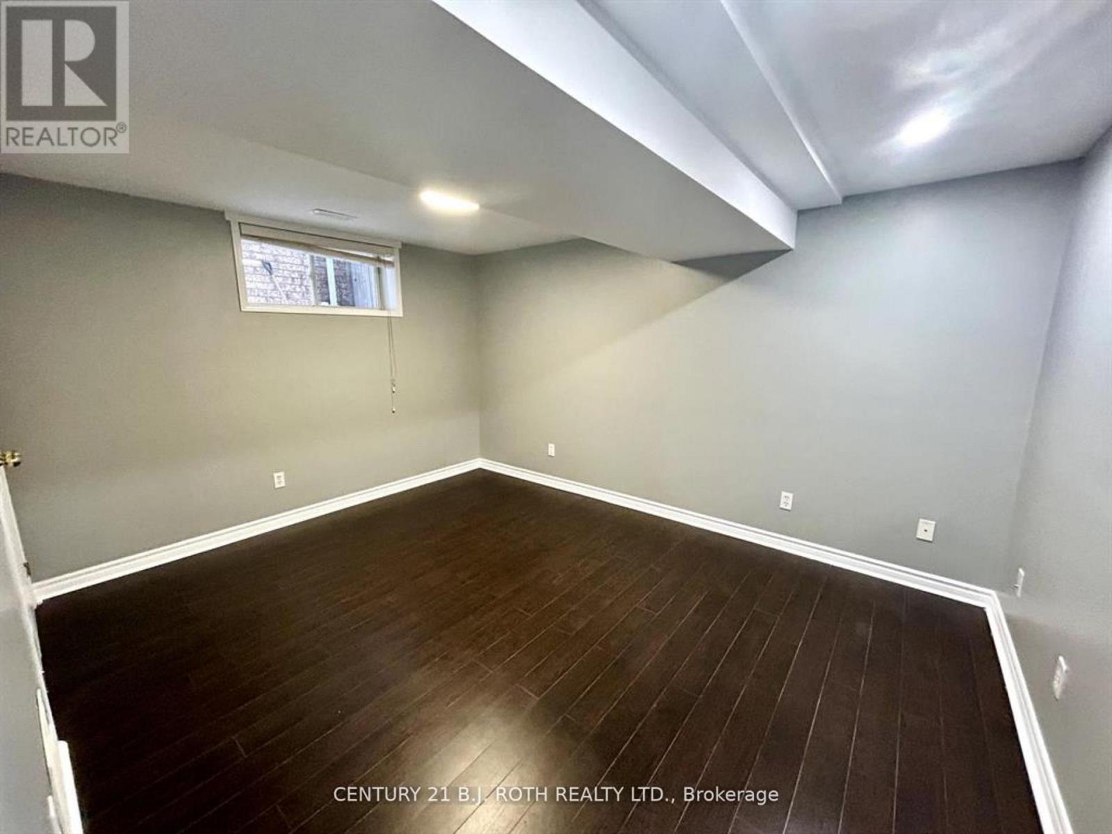 Lower - 140 Monique Crescent, Barrie, Ontario  L4M 6Y8 - Photo 11 - S12654832