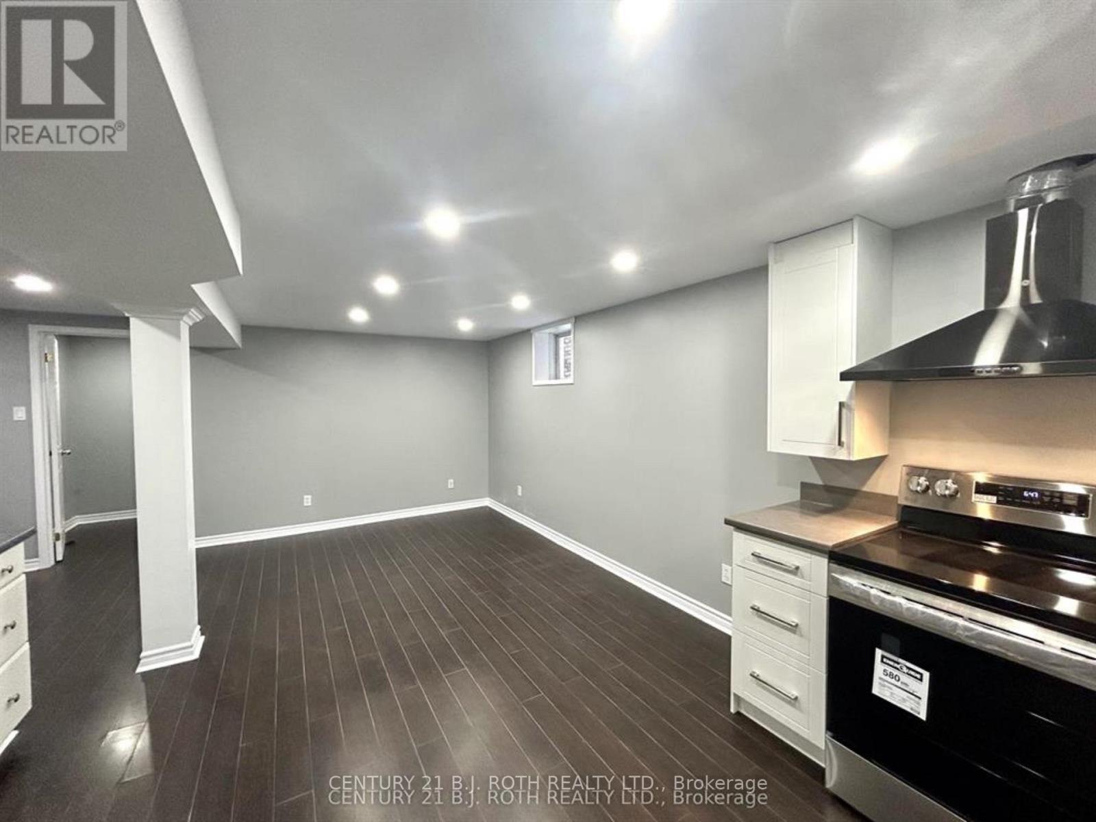 Lower - 140 Monique Crescent, Barrie, Ontario  L4M 6Y8 - Photo 6 - S12654832