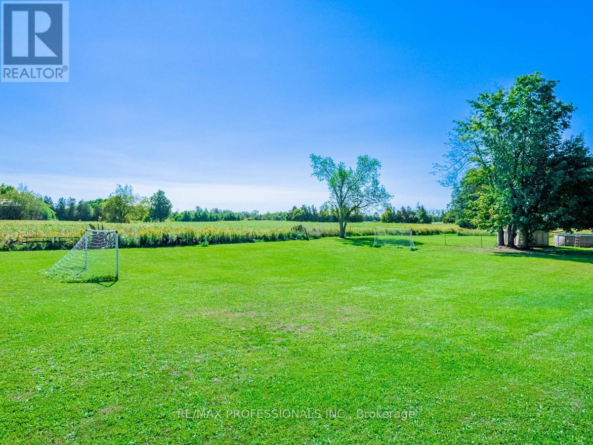 13908 Trafalgar Road, Halton Hills, Ontario  L7G 4S4 - Photo 11 - W12654820