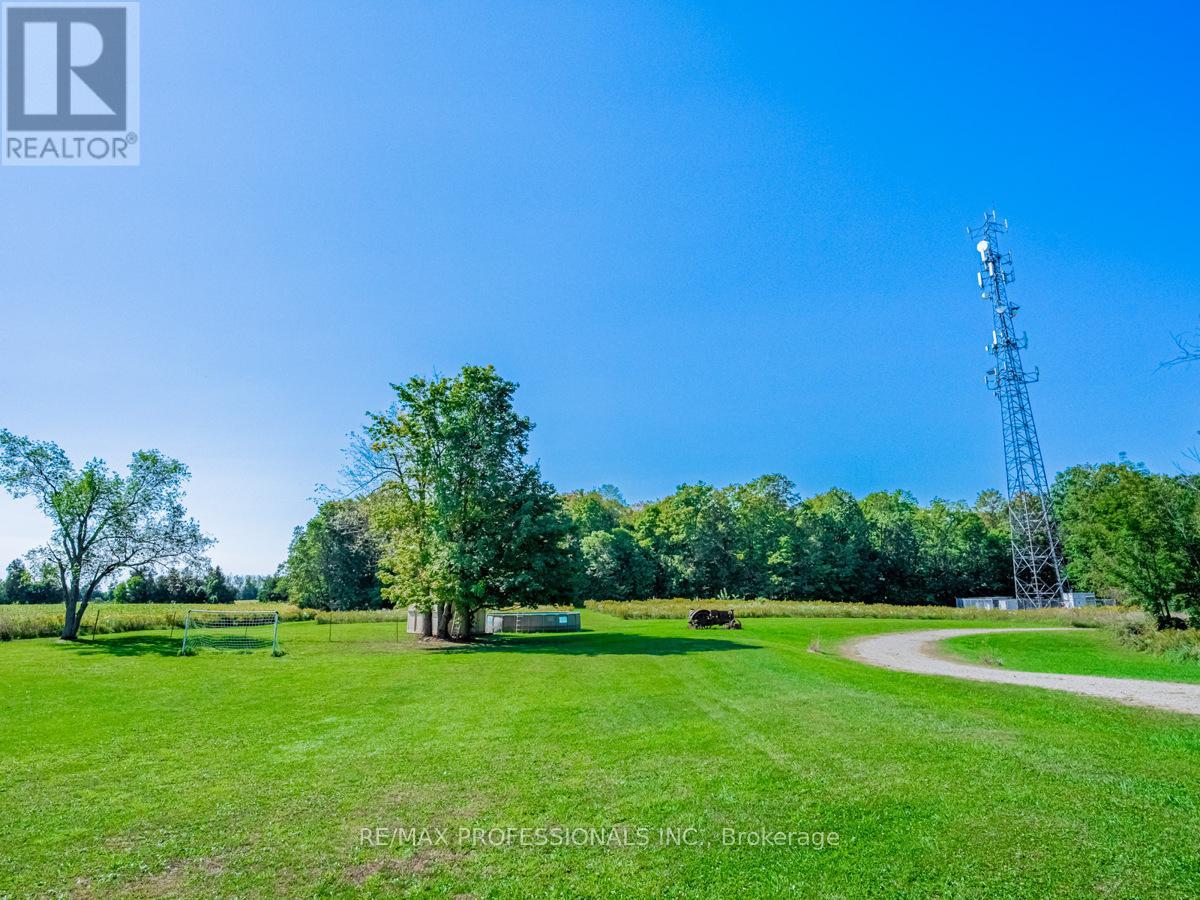 13908 Trafalgar Road, Halton Hills, Ontario  L7G 4S4 - Photo 18 - W12654820