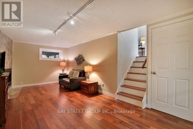 1390 Hastings Road, Oakville, Ontario  L6H 2Y1 - Photo 10 - W12654824