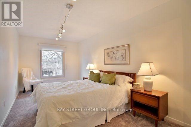 1390 Hastings Road, Oakville, Ontario  L6H 2Y1 - Photo 17 - W12654824