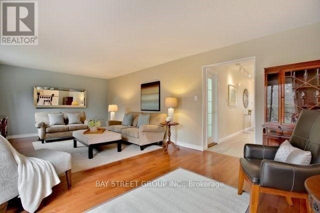 1390 Hastings Road, Oakville, Ontario  L6H 2Y1 - Photo 7 - W12654824