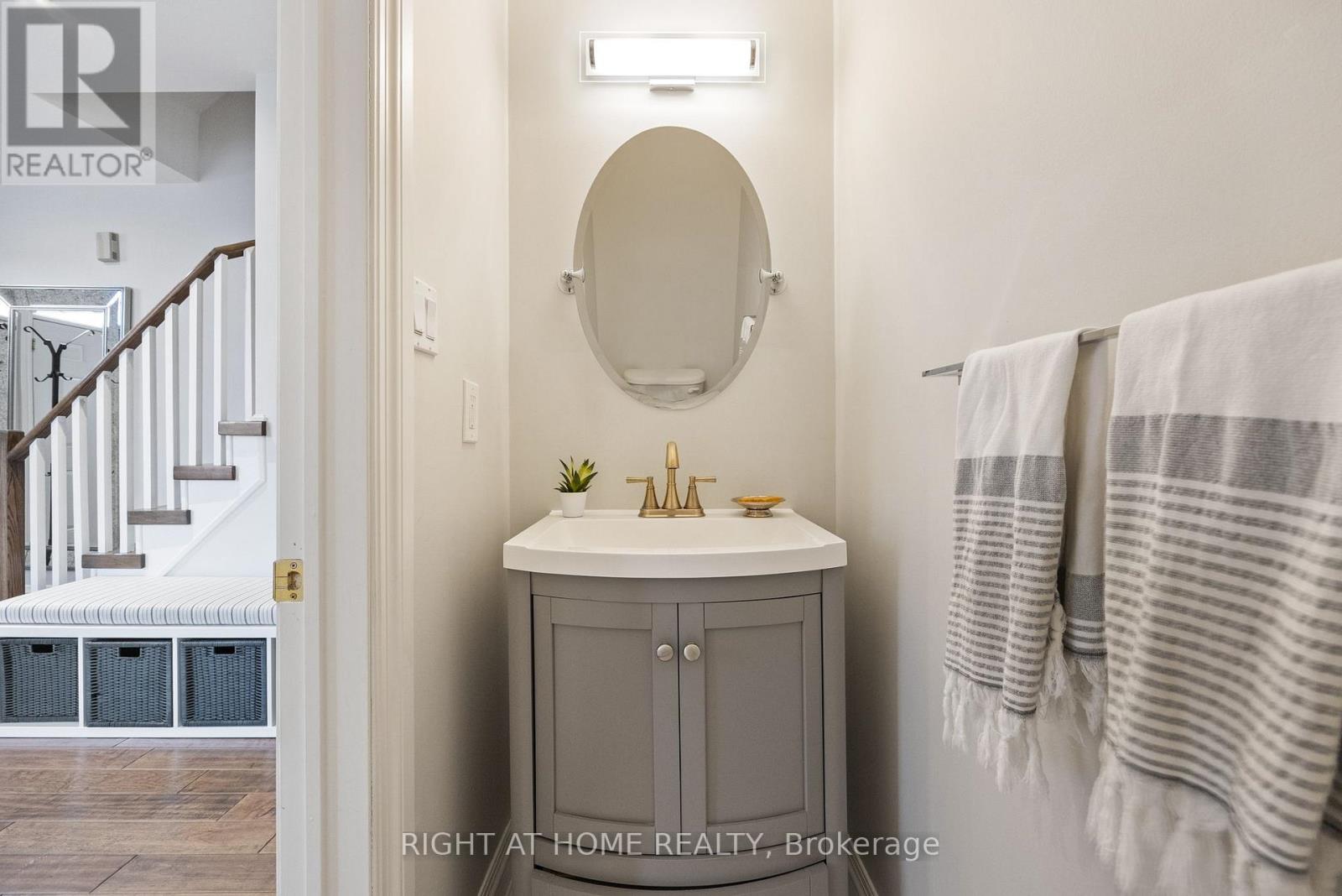 1 - 3076 Lake Shore Boulevard W, Toronto, Ontario  M8V 4E3 - Photo 9 - W12654850