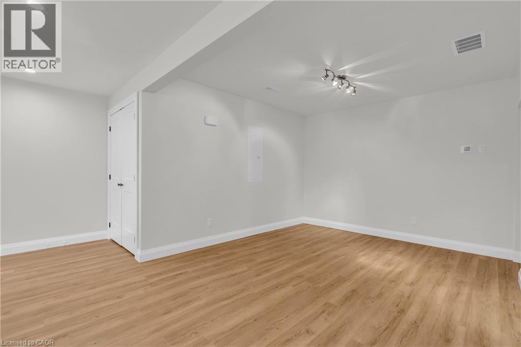 22 Ash Street Unit# 1, Kitchener, Ontario  N2H 6H8 - Photo 12 - 40795406