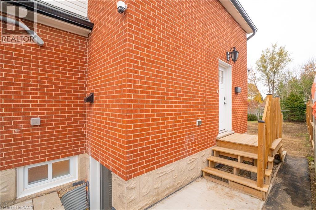 22 Ash Street Unit# 1, Kitchener, Ontario  N2H 6H8 - Photo 6 - 40795406