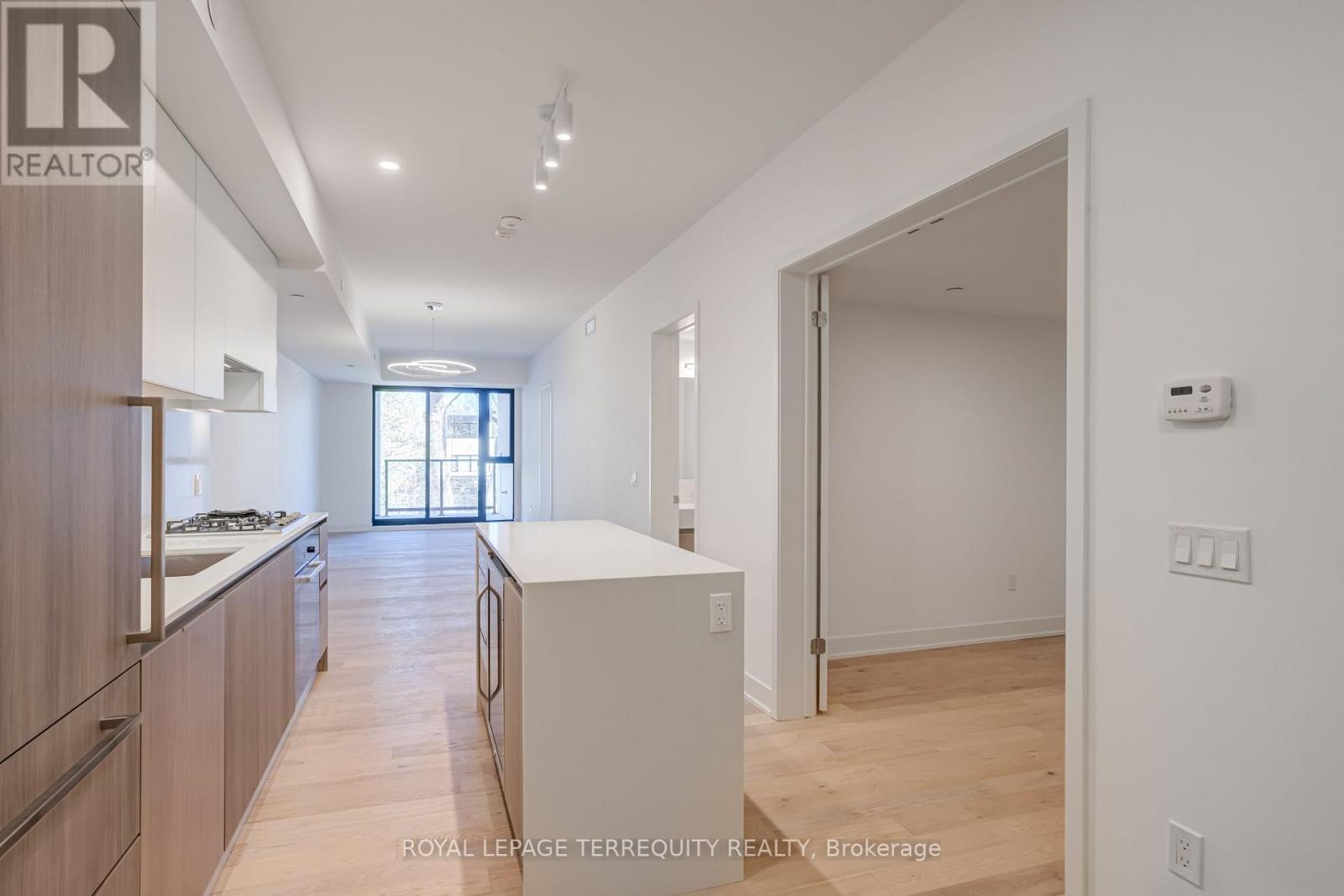 301 - 200 Keewatin Avenue, Toronto, Ontario  M4P 0G4 - Photo 8 - C12654872