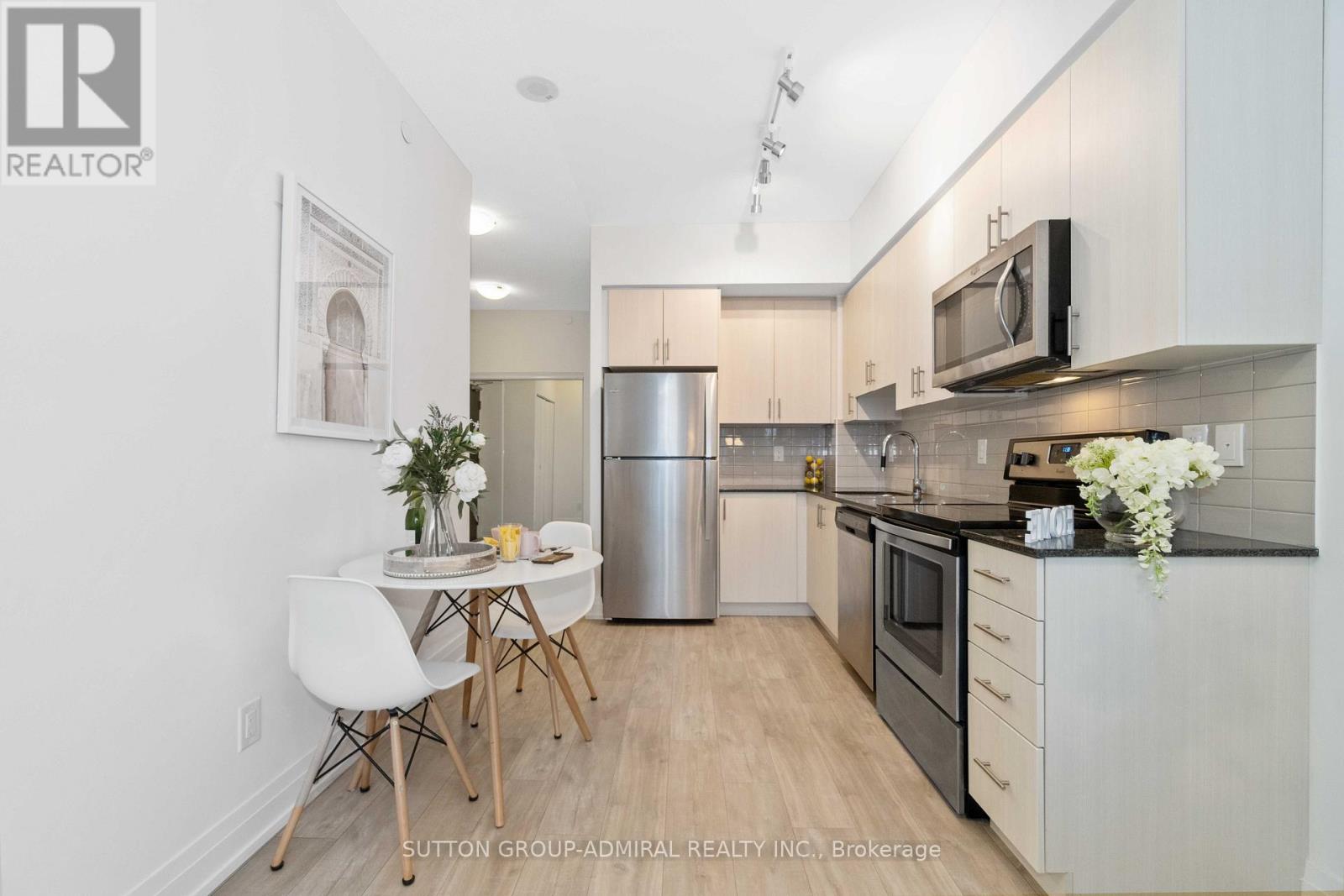 1501 - 3600 Highway 7 Road W, Vaughan, Ontario  L4L 0G7 - Photo 10 - N12654868