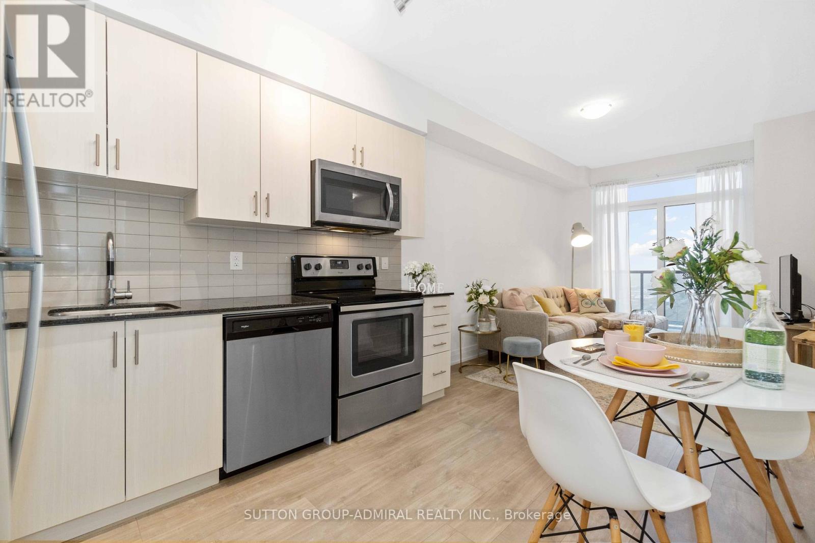 1501 - 3600 Highway 7 Road W, Vaughan, Ontario  L4L 0G7 - Photo 7 - N12654868