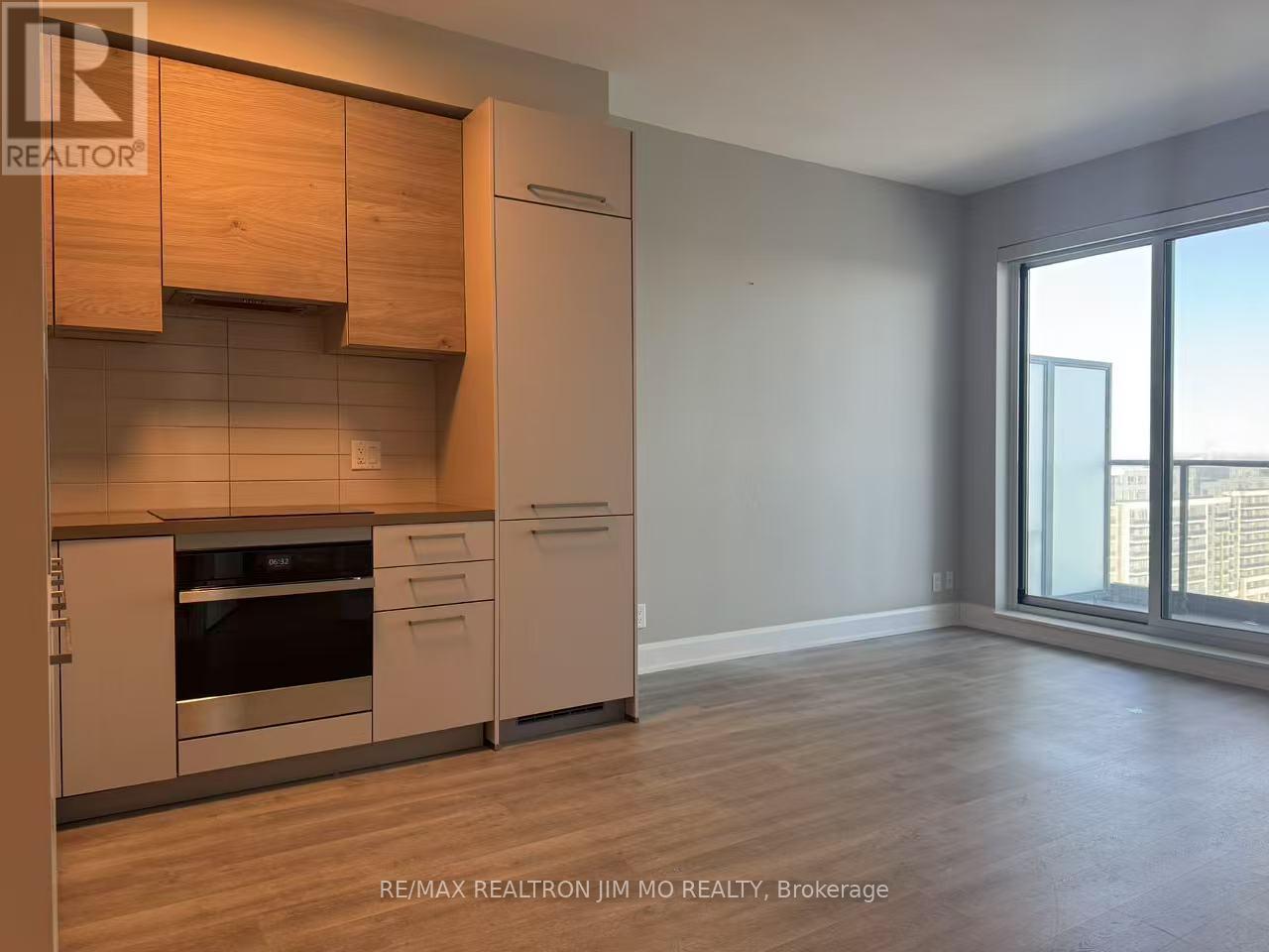 1205 - 12 Gandhi Lane, Markham, Ontario  L3T 0G8 - Photo 3 - N12654874