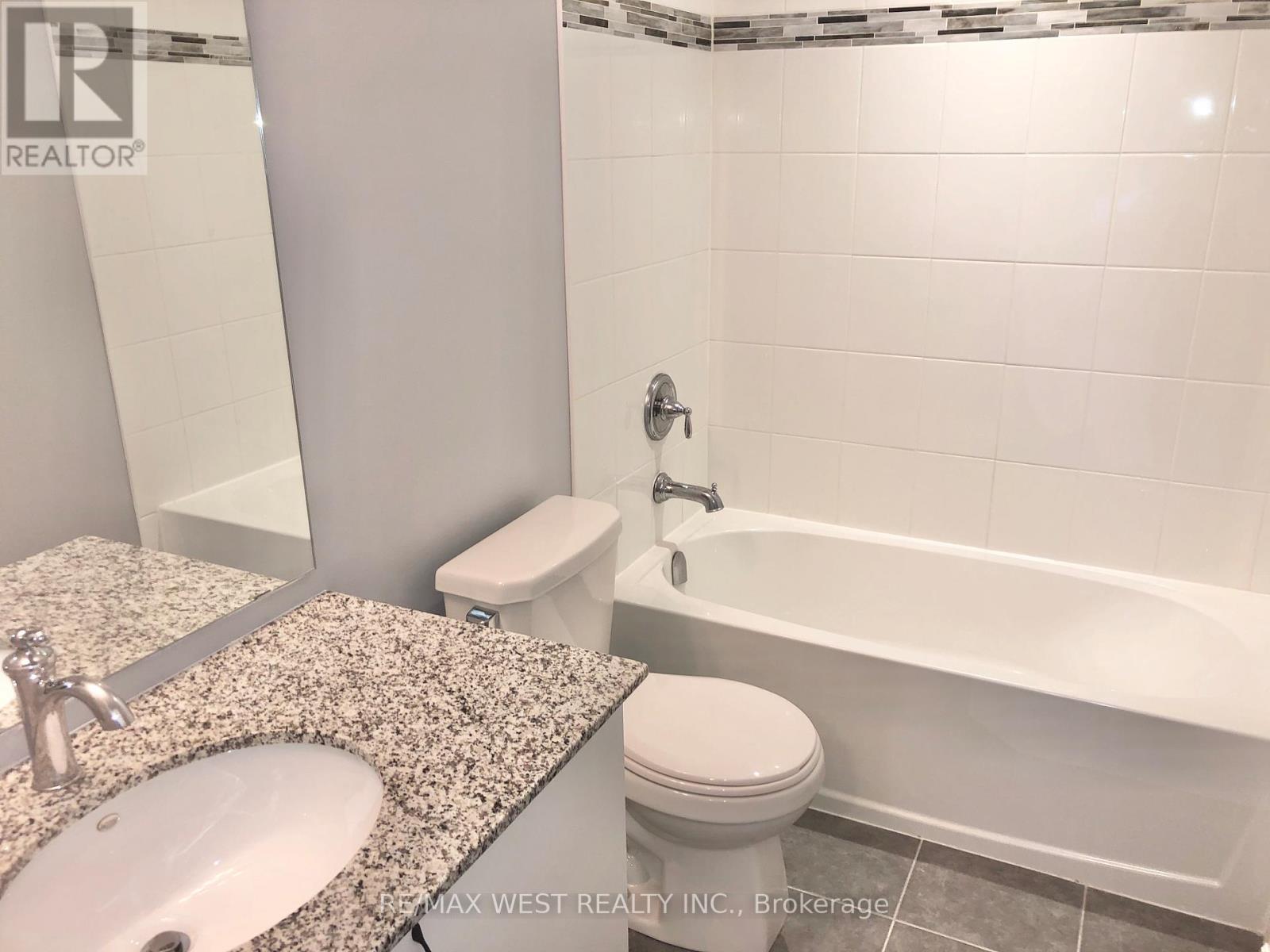 305 - 304 Essa Drive, Barrie (Ardagh), Ontario  L4N 9C5 - Photo 11 - S12654870