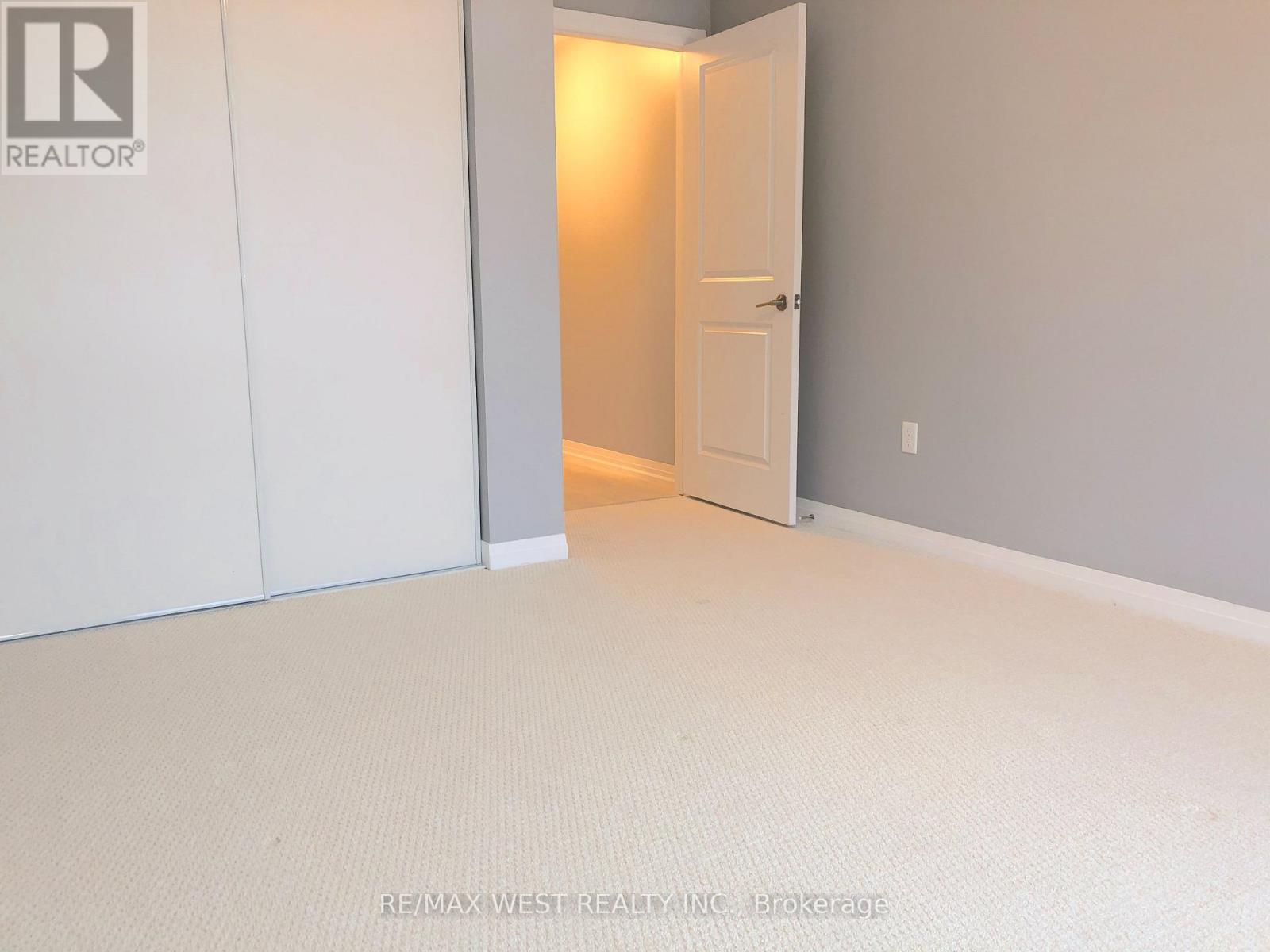 305 - 304 Essa Drive, Barrie (Ardagh), Ontario  L4N 9C5 - Photo 13 - S12654870