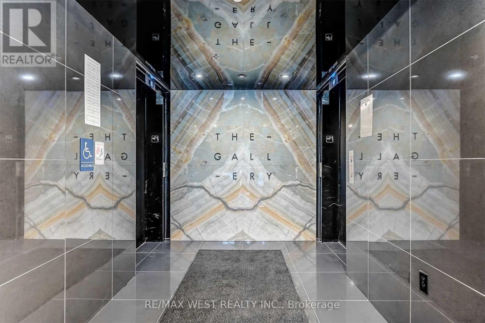 305 - 304 Essa Drive, Barrie (Ardagh), Ontario  L4N 9C5 - Photo 2 - S12654870