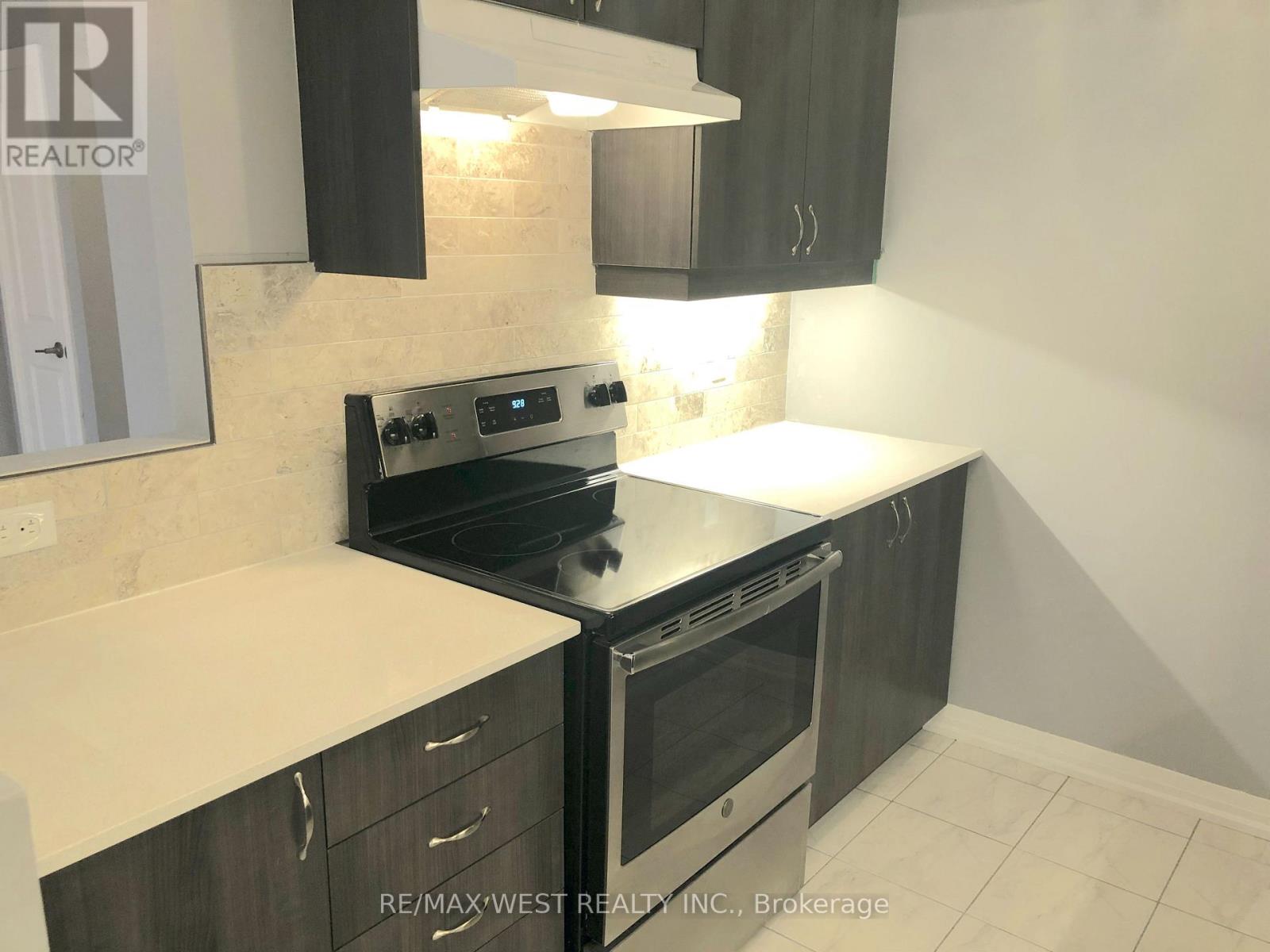 305 - 304 Essa Drive, Barrie (Ardagh), Ontario  L4N 9C5 - Photo 7 - S12654870