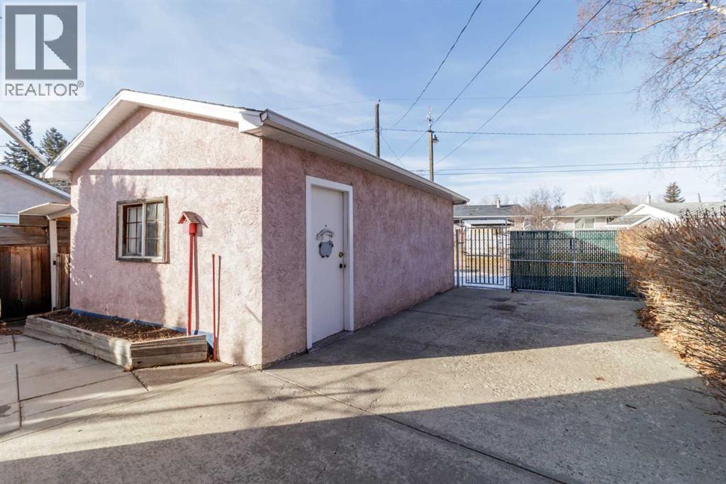 21 Freemont Close, Red Deer, Alberta  t4n 4y5 - Photo 29 - A2271368