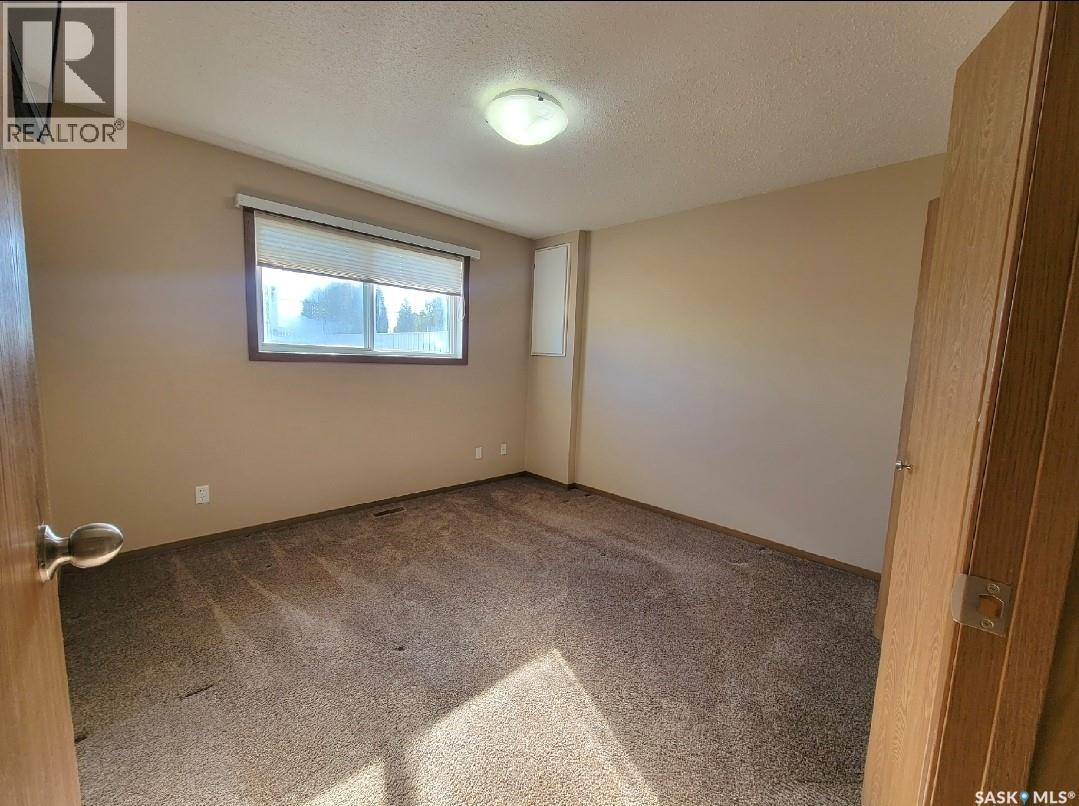 N 5040 Mirror Drive, Macklin, Saskatchewan  S0L 2C0 - Photo 12 - SK025988