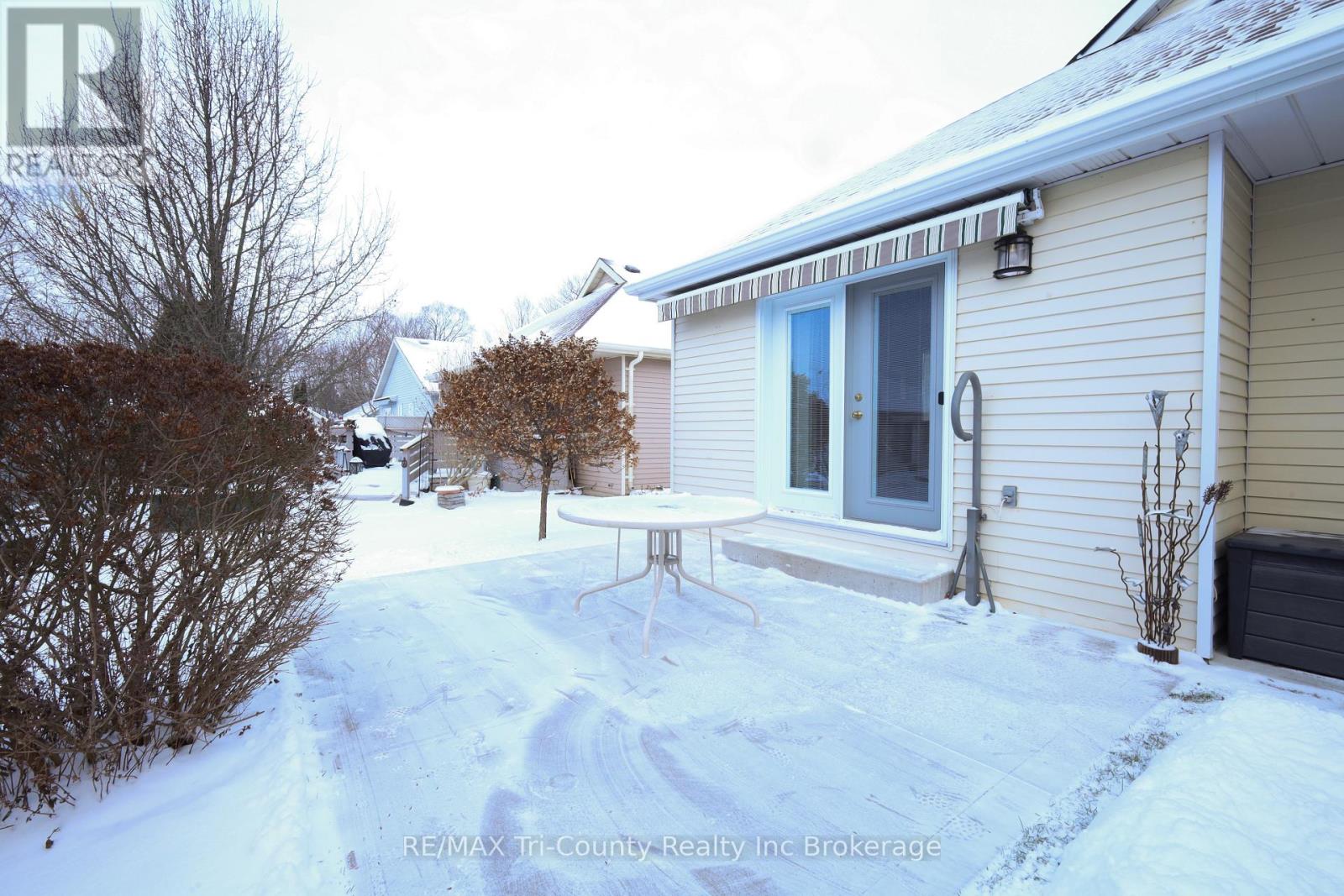 33 Wilkins Crescent, Tillsonburg, Ontario  N4G 5M6 - Photo 4 - X12654908