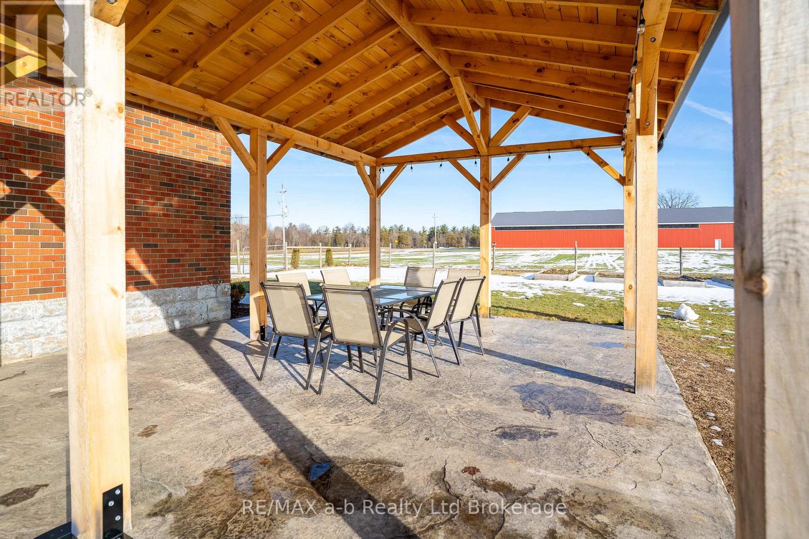 662 Windham 6 Road, Norfolk, Ontario  N0E 1V0 - Photo 12 - X12654918