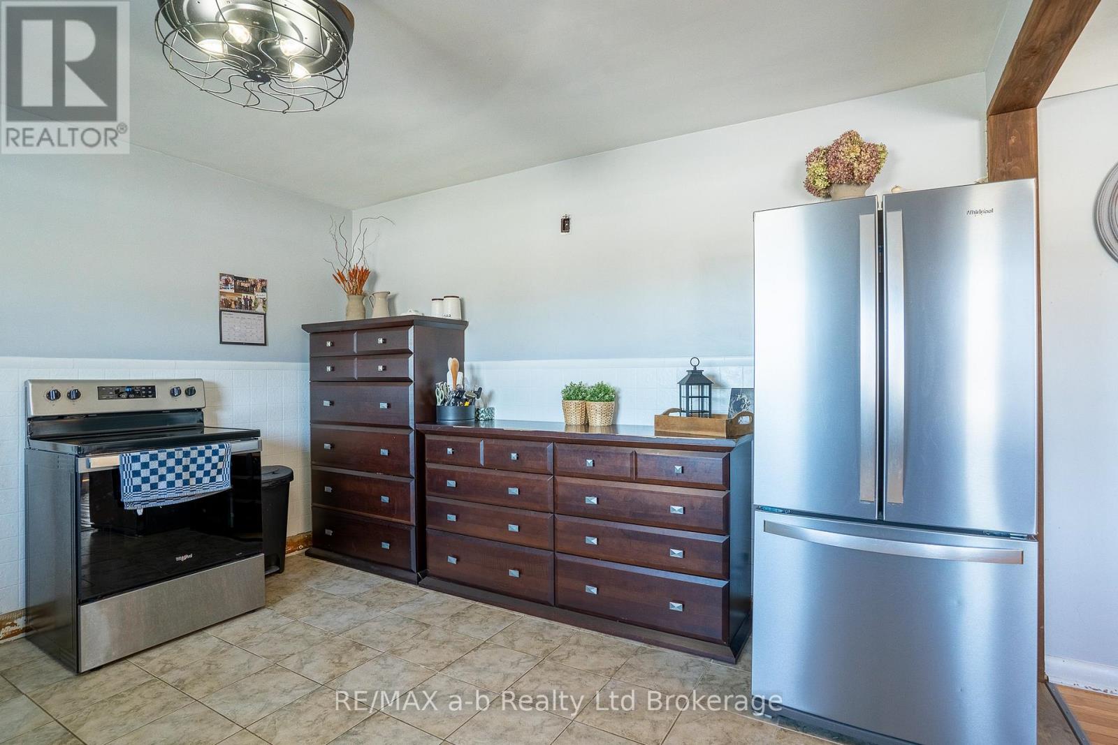 662 Windham 6 Road, Norfolk, Ontario  N0E 1V0 - Photo 15 - X12654918