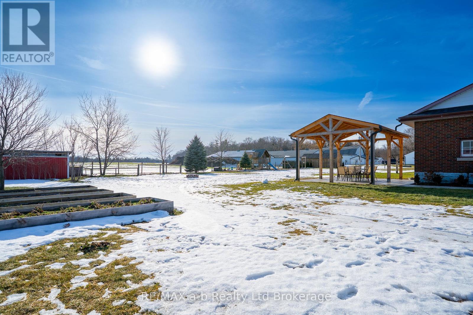 662 Windham 6 Road, Norfolk, Ontario  N0E 1V0 - Photo 5 - X12654918