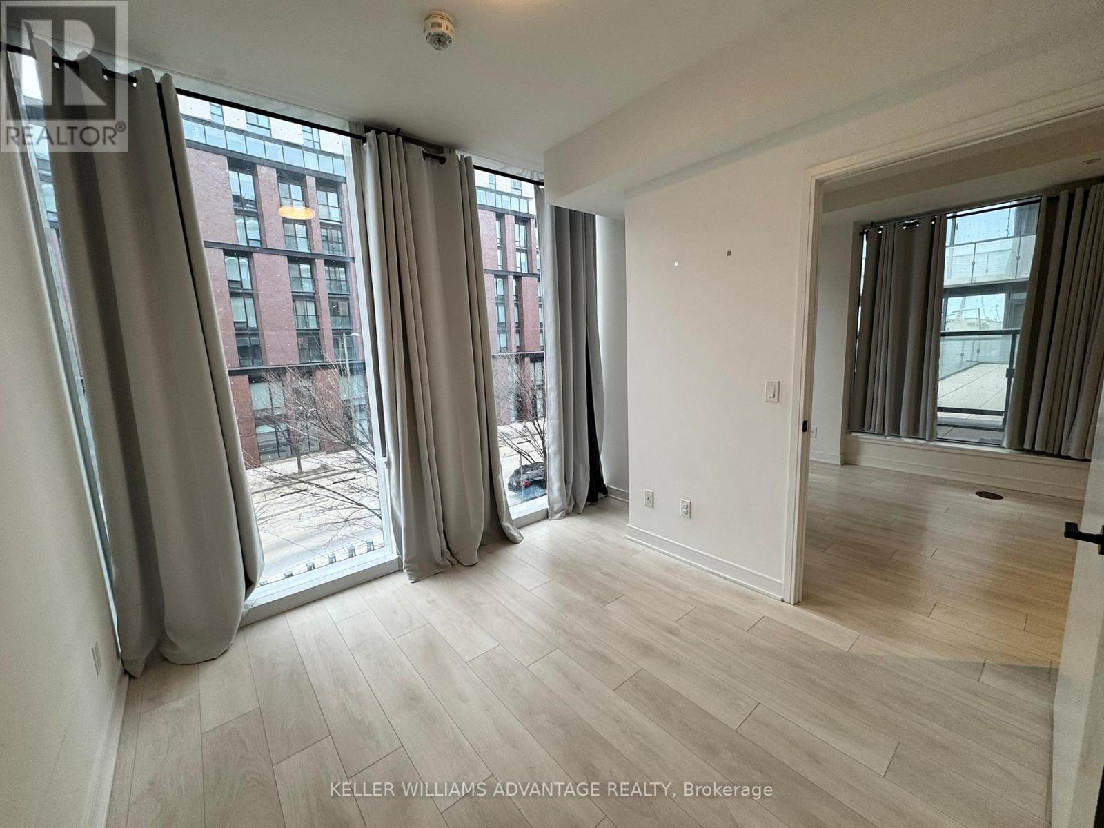 35 Rolling Mills Rd Road, Toronto, Ontario  M5A 0V6 - Photo 11 - C12654888