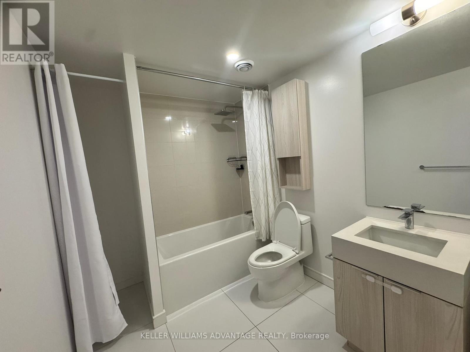 35 Rolling Mills Rd Road, Toronto, Ontario  M5A 0V6 - Photo 6 - C12654888