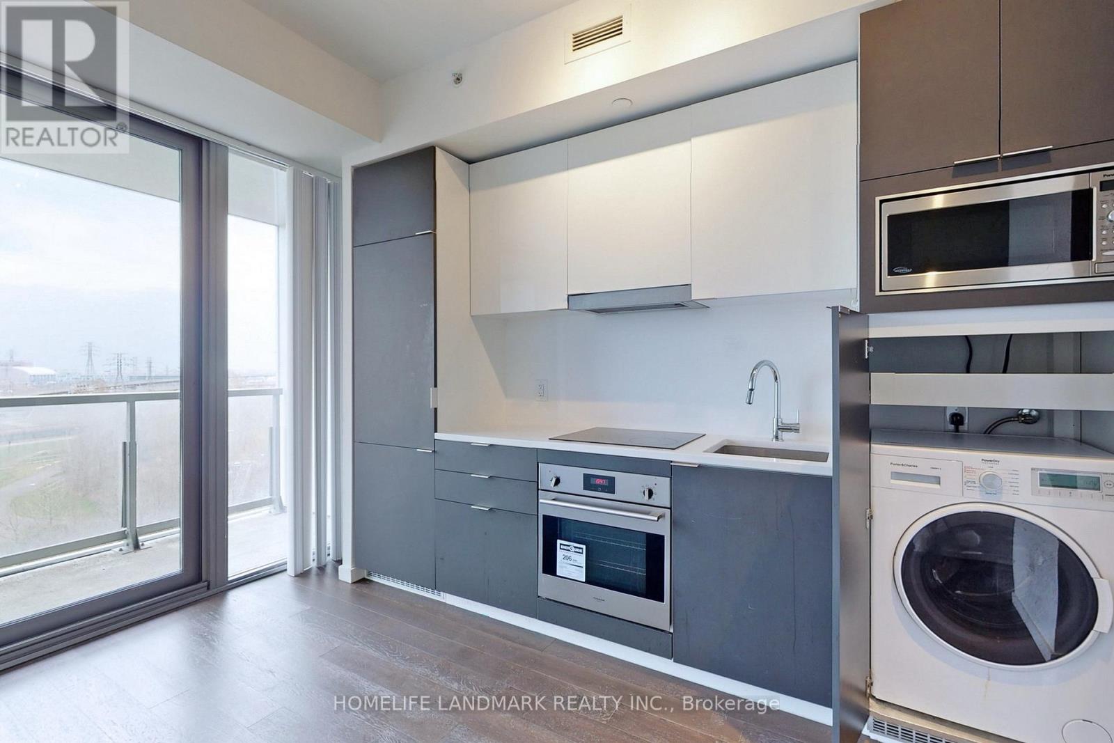 718 - 170 Bayview Avenue, Toronto, Ontario  M5A 0M4 - Photo 15 - C12654920