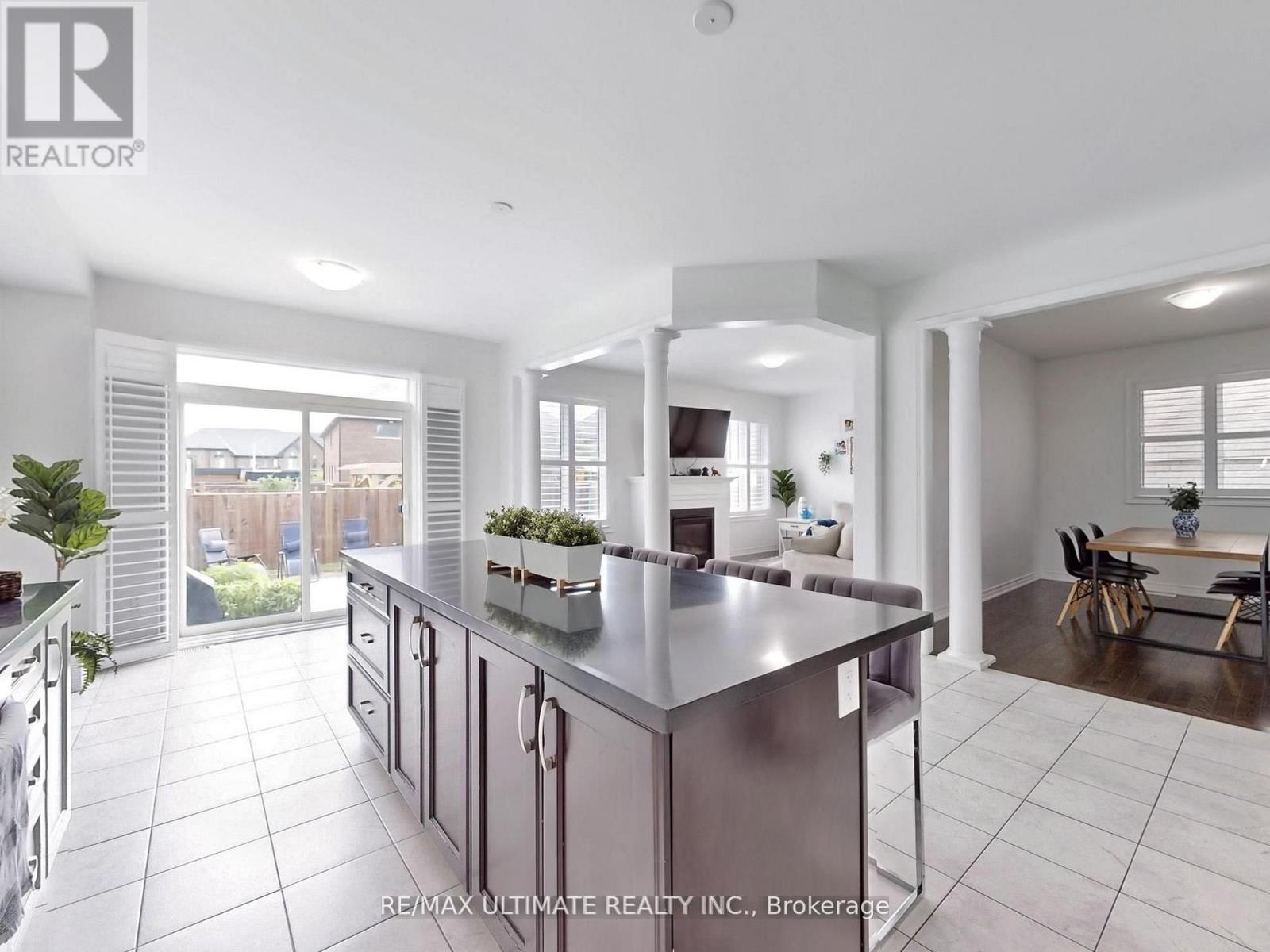 2029 WEBSTER BOULEVARD, Innisfil, Ontario