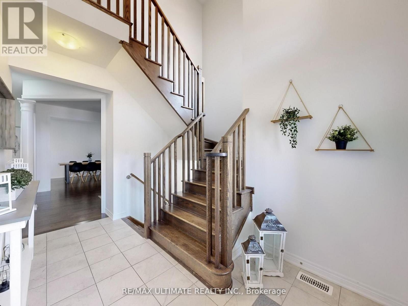 2029 Webster Boulevard, Innisfil, Ontario  L9S 0J8 - Photo 6 - N12654902