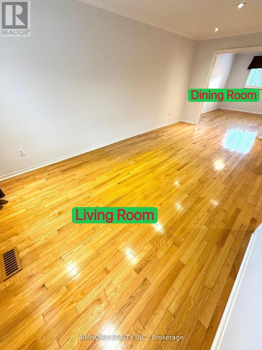 119 Cooperage Crescent, Richmond Hill, Ontario  L4C 9L8 - Photo 4 - N12654928