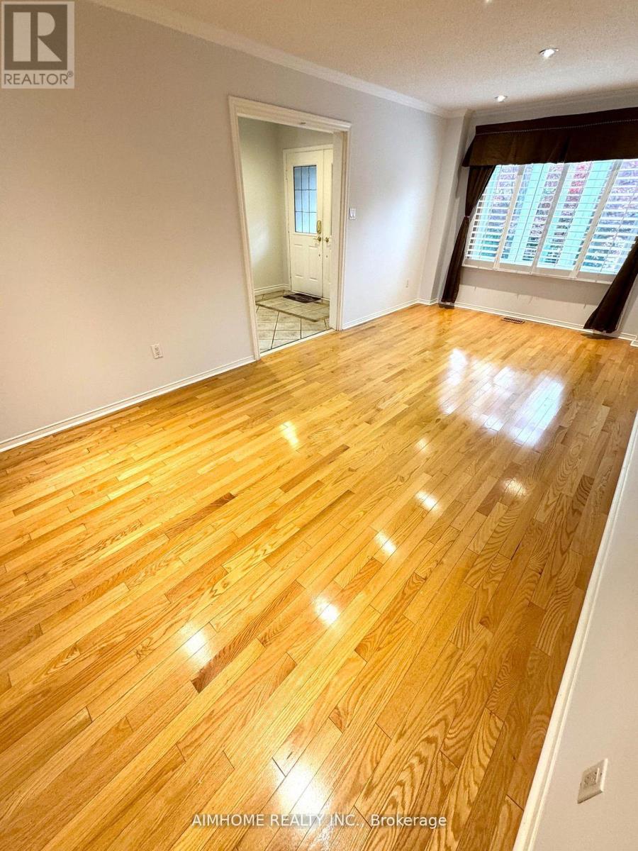 119 Cooperage Crescent, Richmond Hill, Ontario  L4C 9L8 - Photo 5 - N12654928