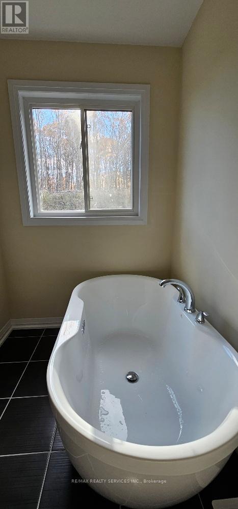 11 Revol Road, Penetanguishene, Ontario  L9M 0W8 - Photo 28 - S12654886