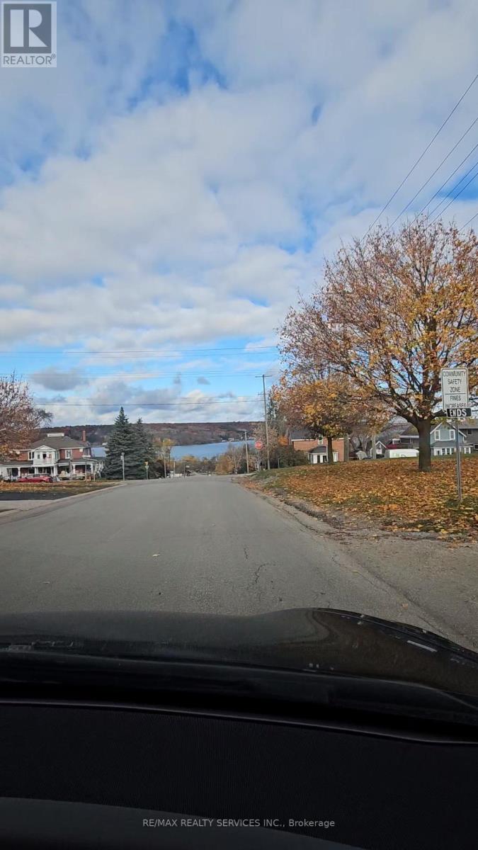 11 Revol Road, Penetanguishene, Ontario  L9M 0W8 - Photo 36 - S12654886