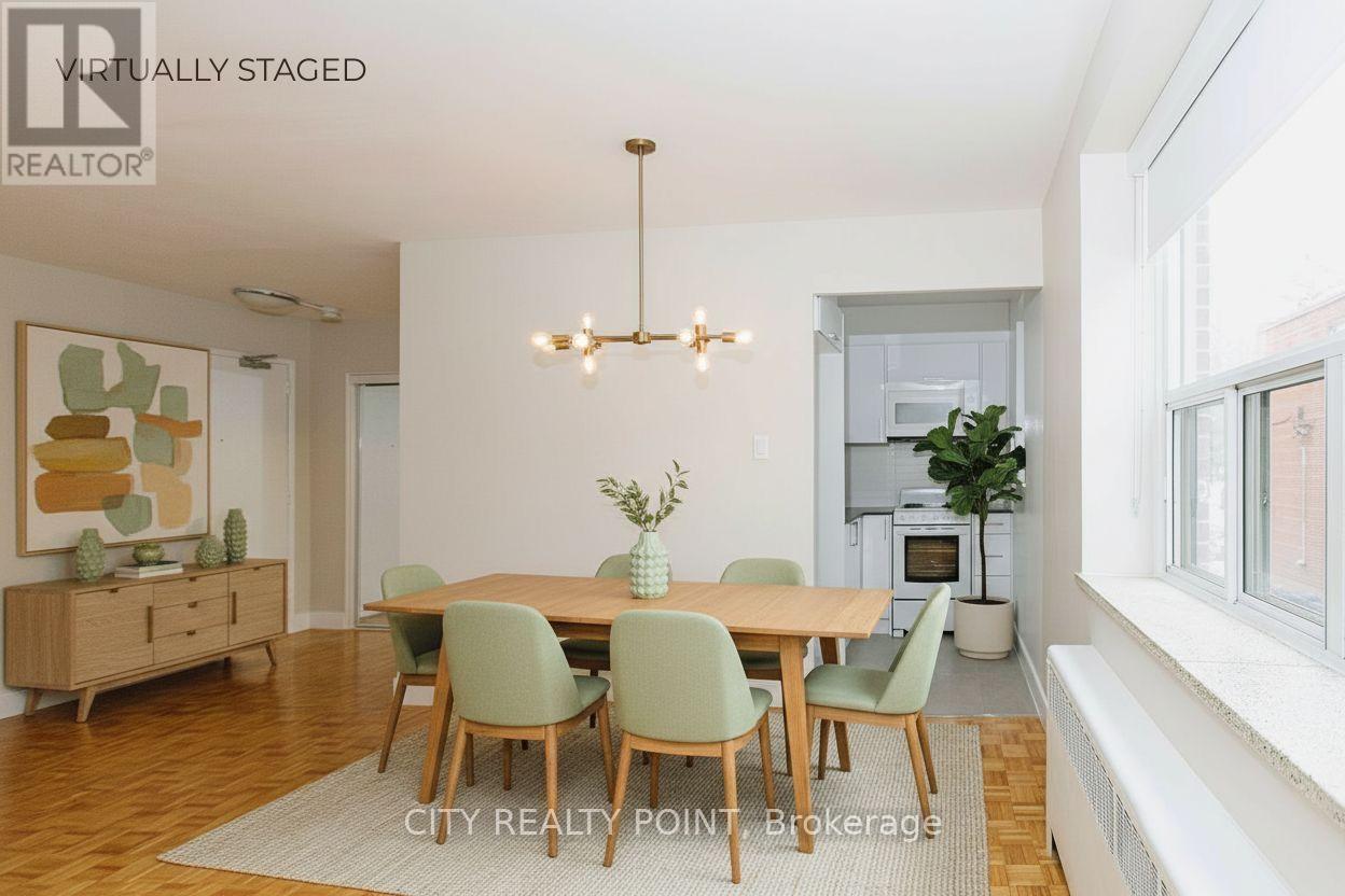 <div class="slider-price">$1,995 Monthly</div><p>603 - 1291 Bayview Avenue N, Toronto, Ontario</p>