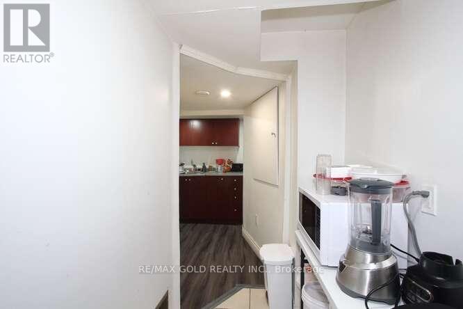 88 Ridgemore Crescent, Brampton, Ontario  L7A 2L5 - Photo 37 - W12654914