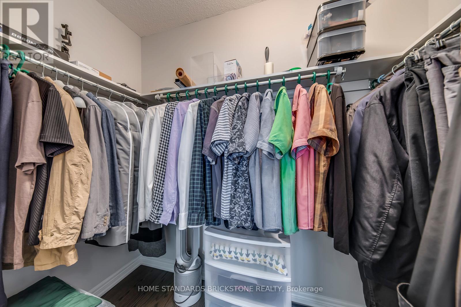 1296 Inglehart Drive, Burlington, Ontario  L7M 4Z4 - Photo 28 - W12654926