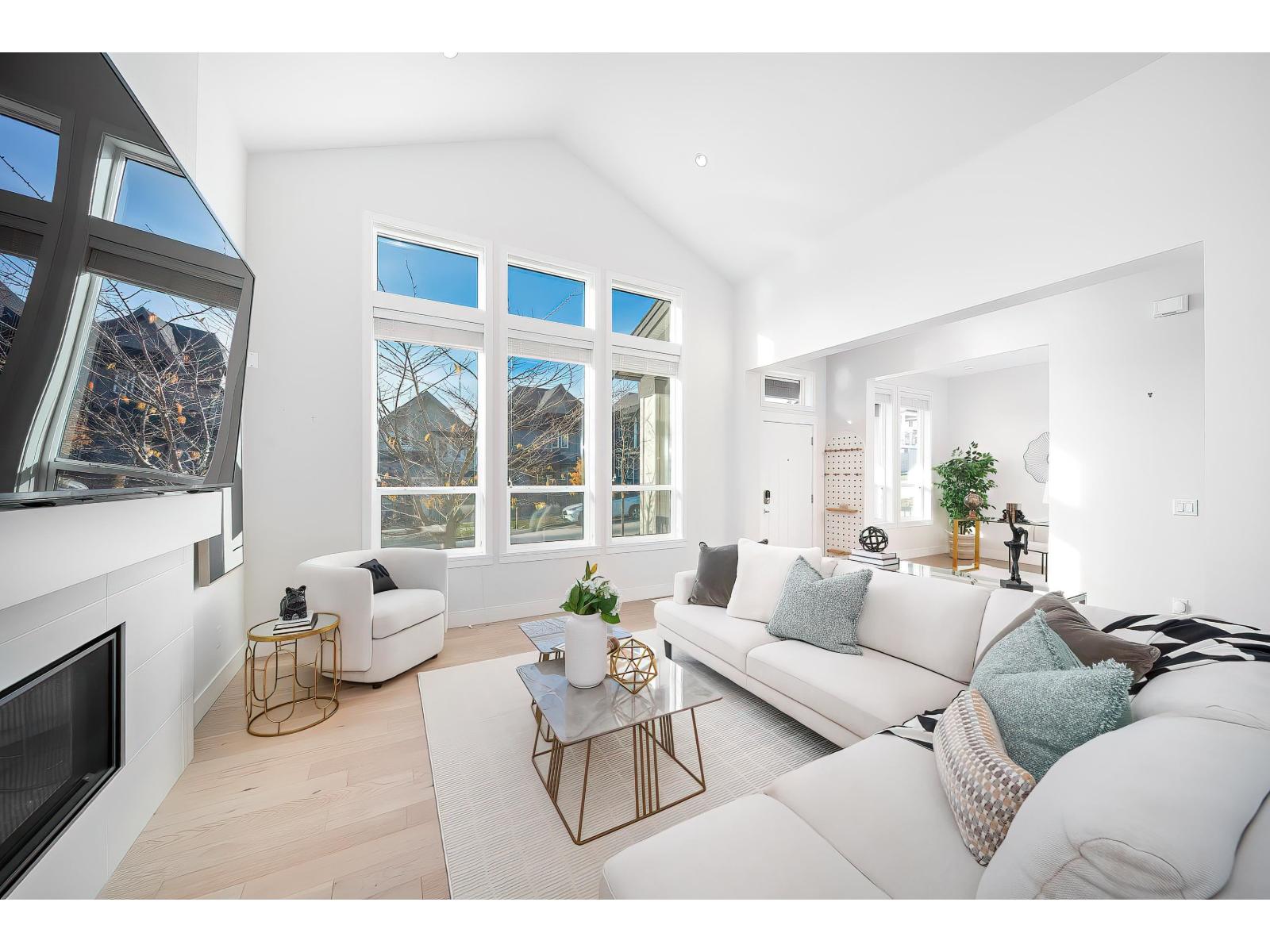 2118 165 Street, Surrey, British Columbia  V3Z 0V7 - Photo 2 - R3069783