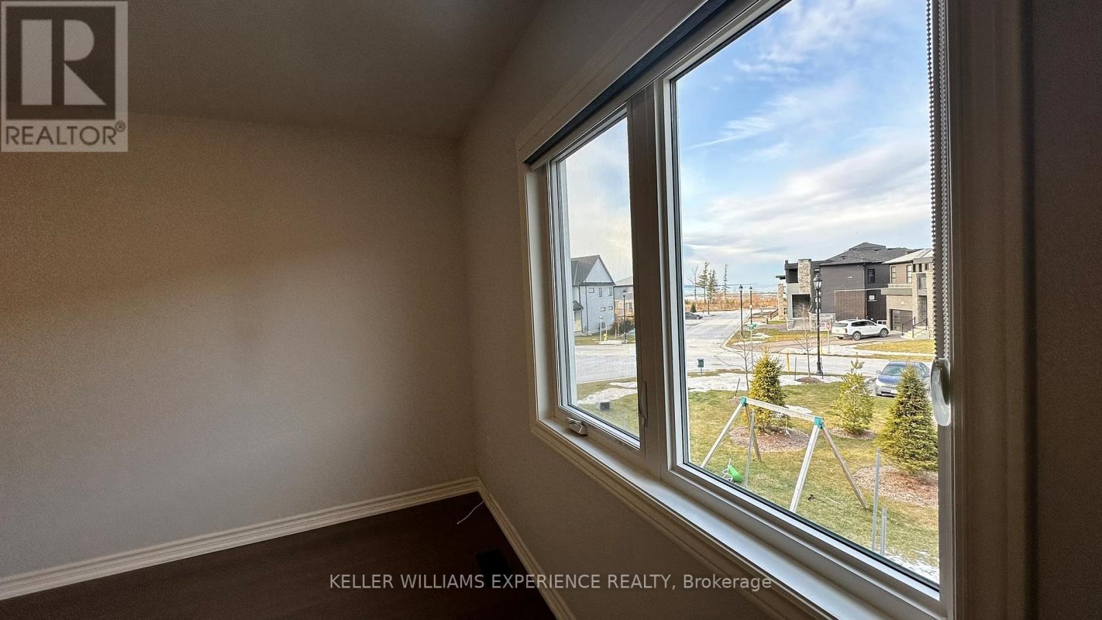 105 Addison Street, Blue Mountains, Ontario  N0H 1J0 - Photo 10 - X12654896