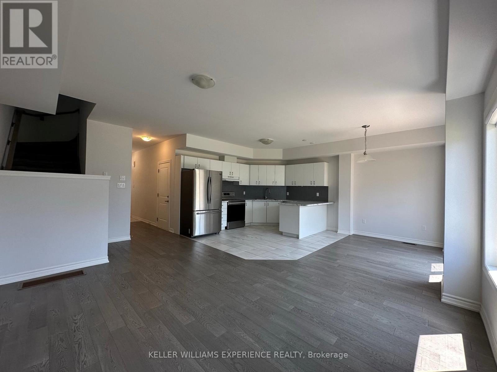 114 Jewel Street, Blue Mountains, Ontario  N0H 1J0 - Photo 4 - X12654912