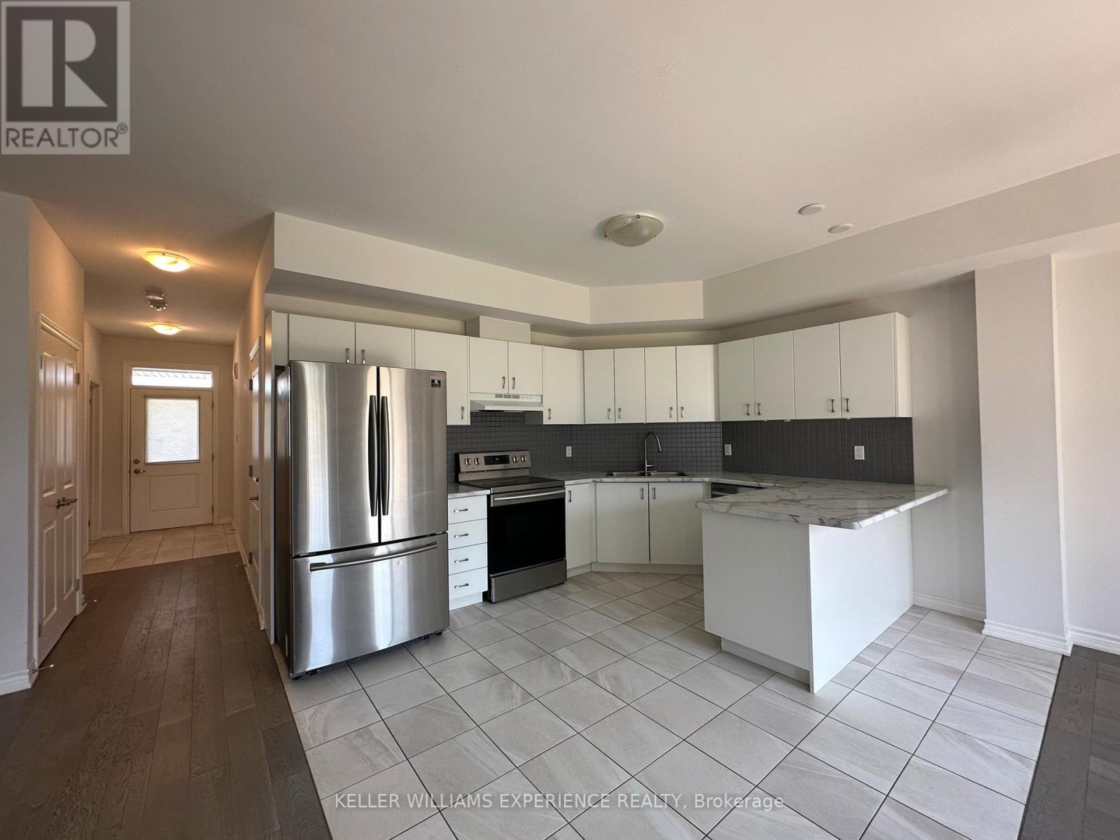 114 Jewel Street, Blue Mountains, Ontario  N0H 1J0 - Photo 5 - X12654912