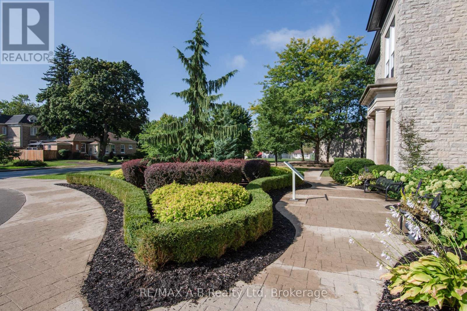 1c - 189 Elizabeth Street, St. Marys, Ontario N4X 0B5 - Photo 4 - X12654946