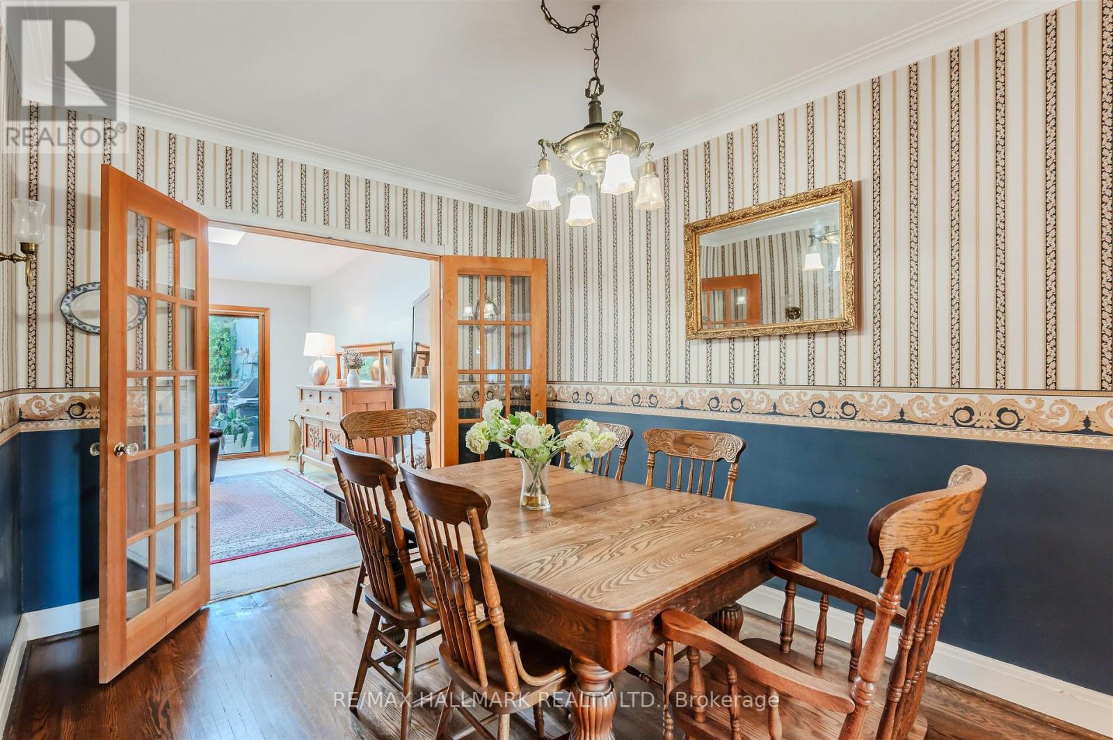 79 Parkhurst Boulevard, Toronto, Ontario  M4G 2E4 - Photo 14 - C12654936