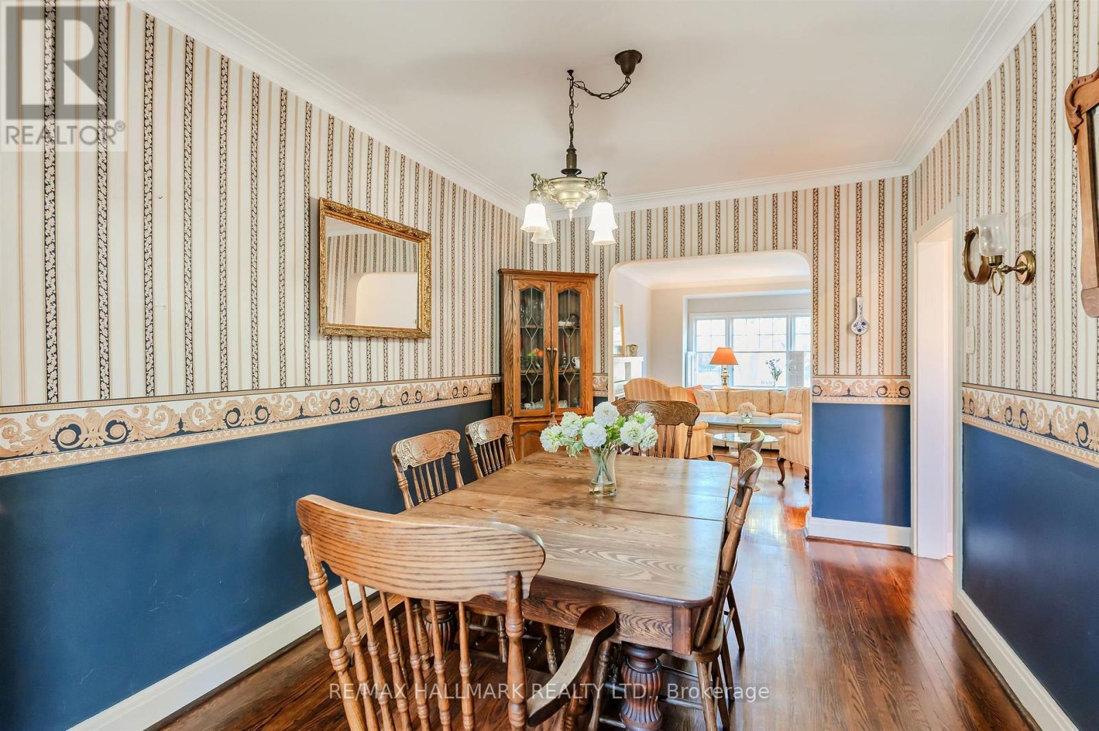 79 Parkhurst Boulevard, Toronto, Ontario  M4G 2E4 - Photo 15 - C12654936