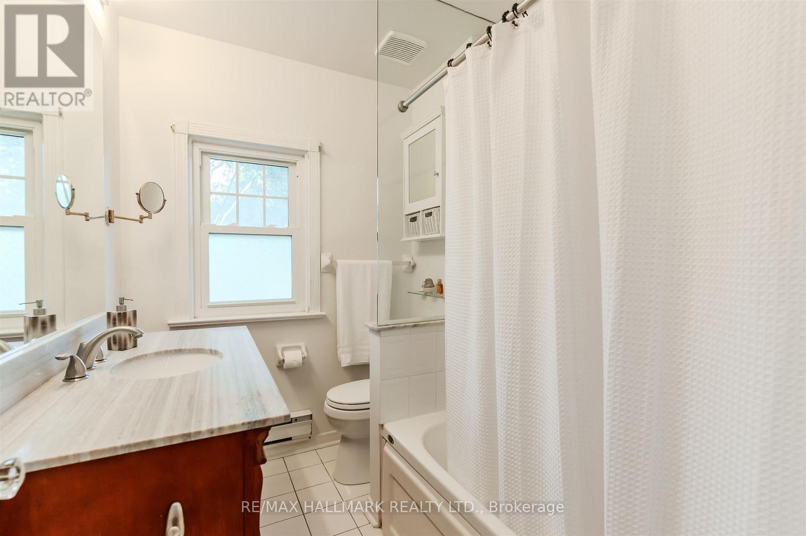 79 Parkhurst Boulevard, Toronto, Ontario  M4G 2E4 - Photo 31 - C12654936