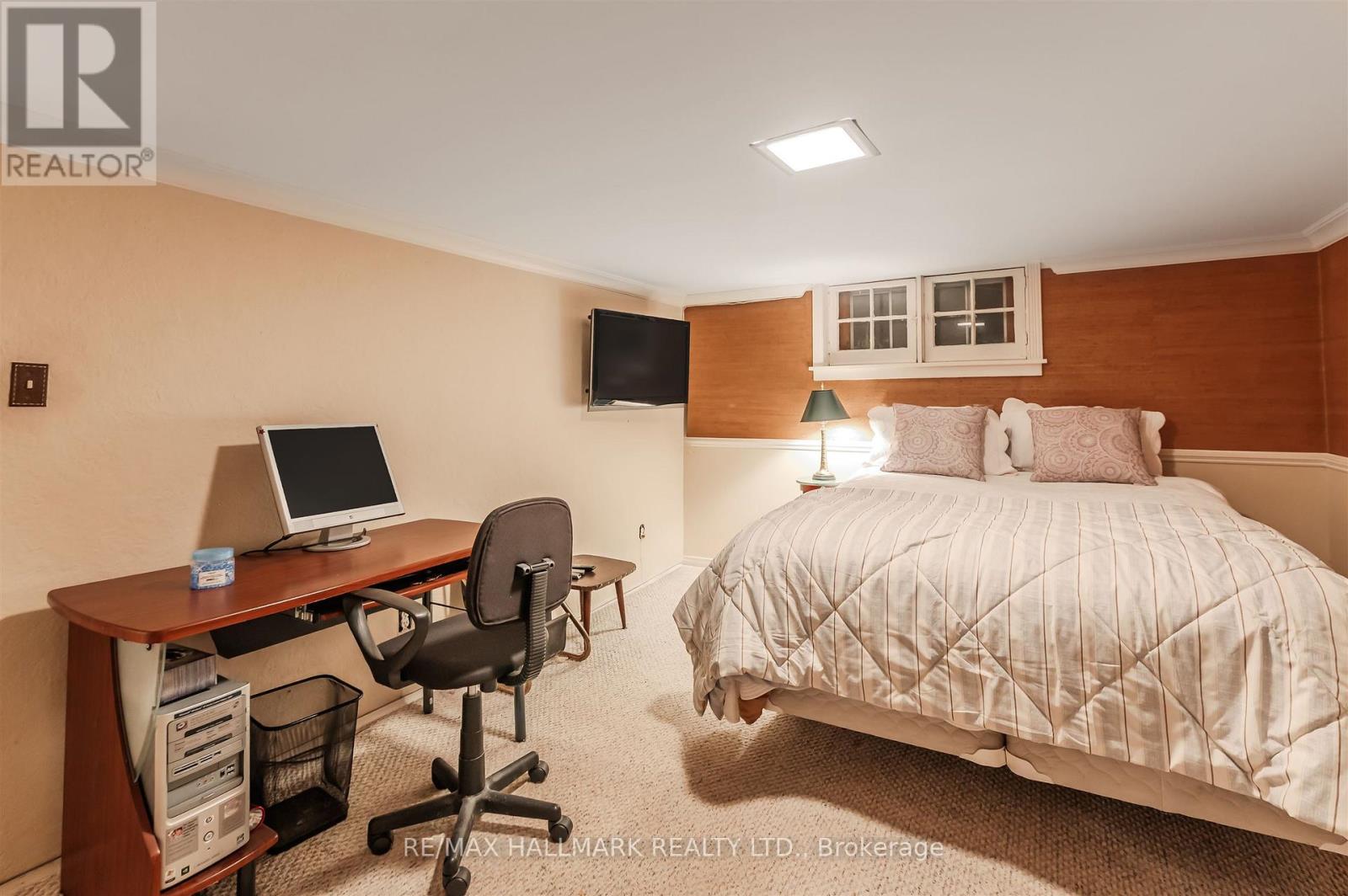 79 Parkhurst Boulevard, Toronto, Ontario  M4G 2E4 - Photo 32 - C12654936